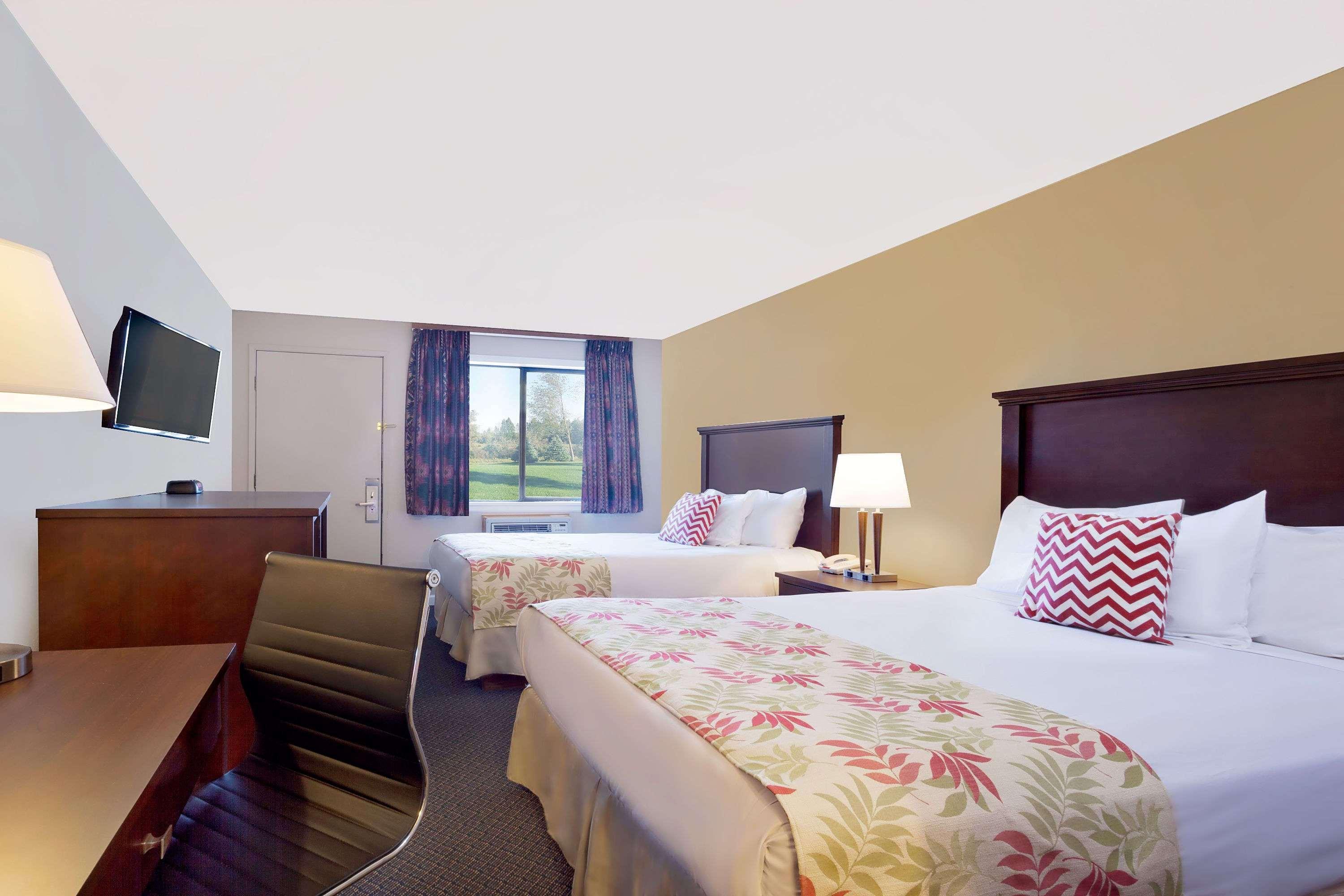 Days Inn By Wyndham Lakewood South Tacoma Экстерьер фото