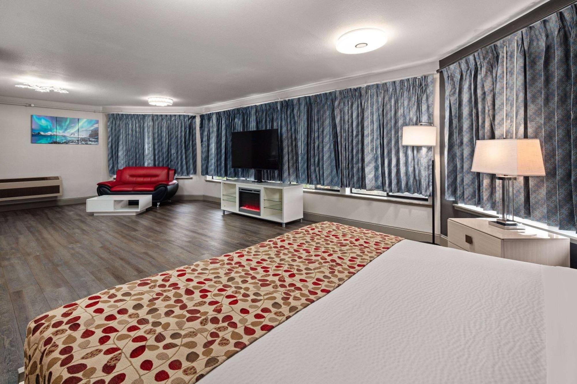 Days Inn By Wyndham Lakewood South Tacoma Экстерьер фото