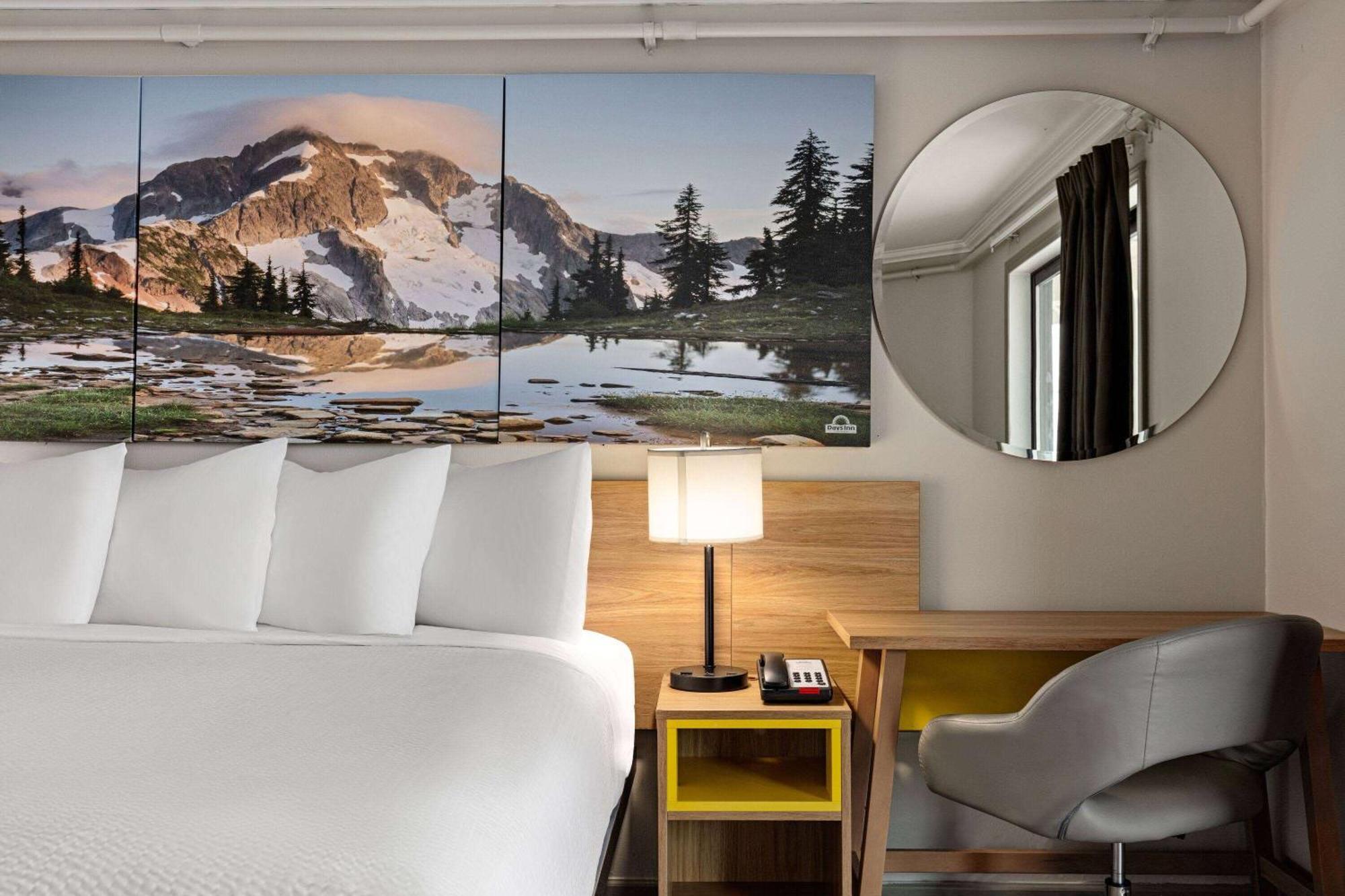 Days Inn By Wyndham Lakewood South Tacoma Экстерьер фото
