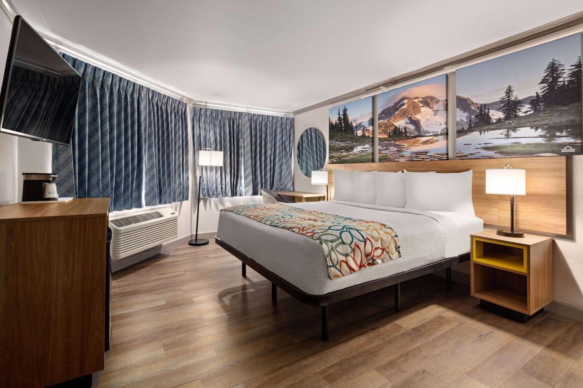 Days Inn By Wyndham Lakewood South Tacoma Экстерьер фото